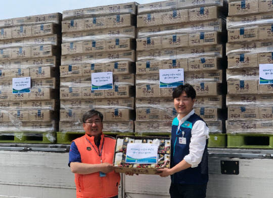 GS리테일이 저소득층 지원을 위해 공화춘 라면 6만7000여개를 기부했다. <GS리테일 제공>